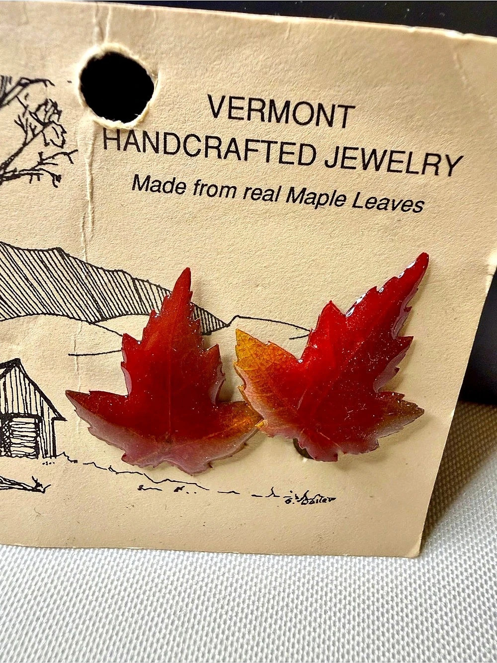 Pleasant Valley Creative Crafts Real Maple Leaf Handmade Clip Earrings Red & Ora
